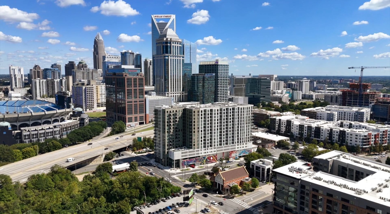 Exterior view of Bond on Mint apartments in Charlotte, NC